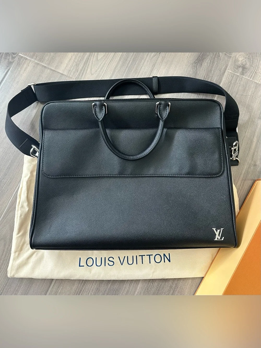 Louis Vuitton Men’s Black Leather Briefcase